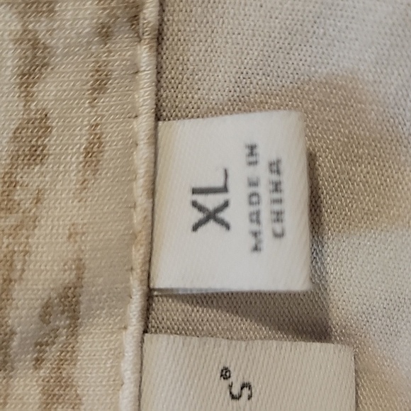 New Directions XL white & tan button down long sleeve - Picture 4 of 5